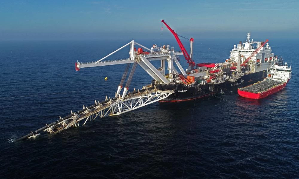 "Παγώνει" η κατασκευή του Nord Stream-2 ύστερα από αμερικανικές πιέσεις